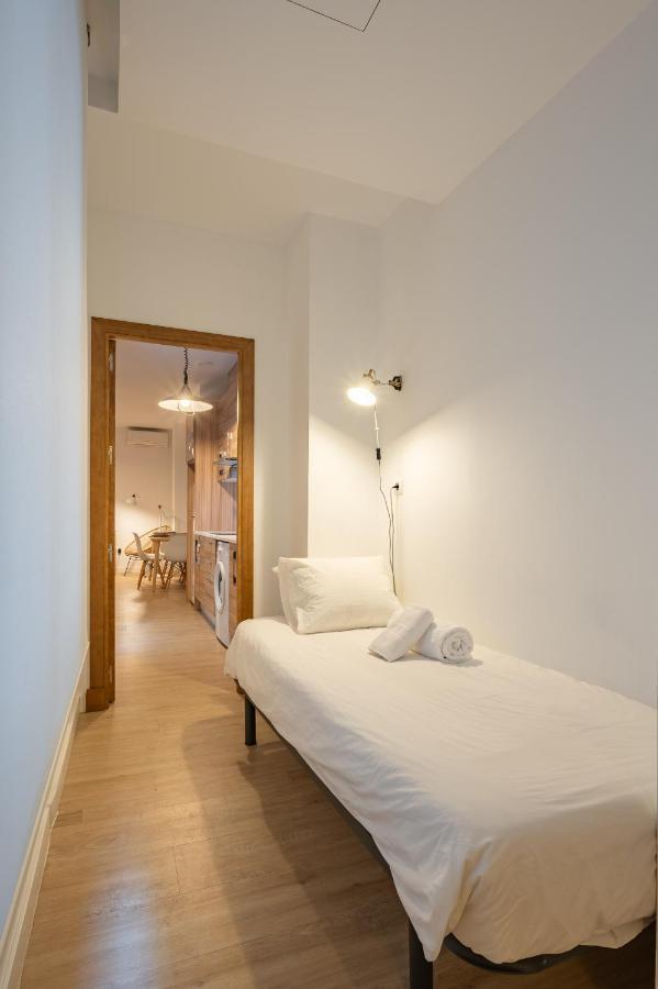 Dona Elvira Parras Apartment Malaga Exterior photo