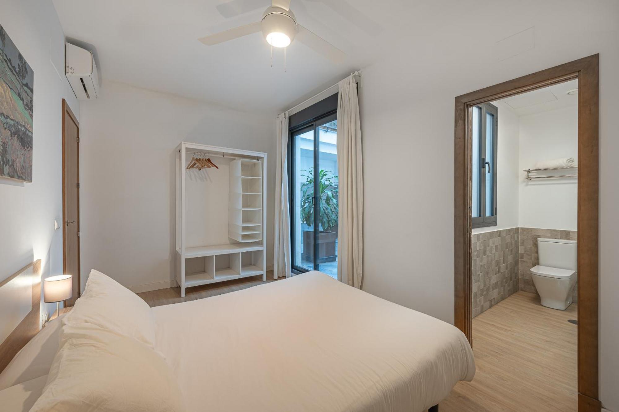 Dona Elvira Parras Apartment Malaga Exterior photo